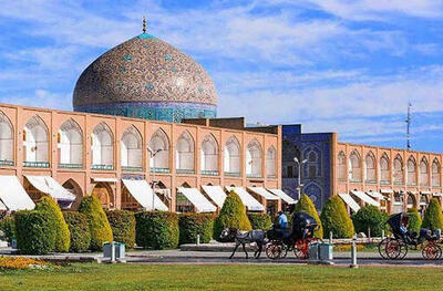 شکوه معماری ایرانی در نقش جهان اصفهان