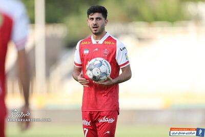عکس| هافبک پرسپولیس در کنار سلطان! - پارس فوتبال | خبرگزاری فوتبال ایران | ParsFootball