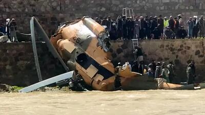 سقوط هلیکوپتر نظامی طالبان در فیروکوه/ فیلم