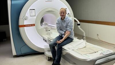 یک پزشک استرالیایی با درمان پیشگامانه خودش، از سرطان مرگبار مغز نجات یافت