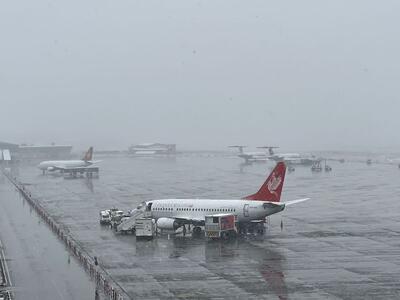 بارشها، حضور مسافران در فرودگاه مشهد را با تاخیر مواجه کرد