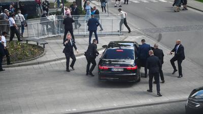 زخمی شدن نخست وزیر اسلواکی در یک تیراندازی | خبرگزاری بین المللی شفقنا
