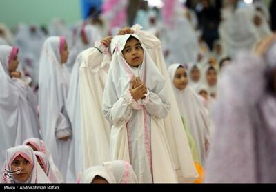 تصاویری از جشن تکلیف 5000 نفری دختران در حرم حضرت معصومه(س)- فیلم فیلم استان تسنیم | Tasnim