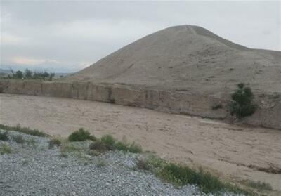 خسارت سیلاب به محوطه تاریخی یاریم تپه درگز - تسنیم