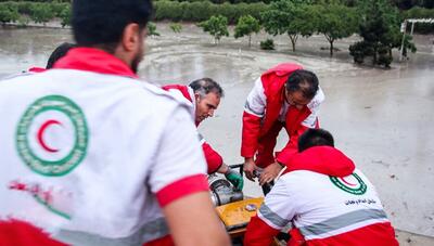بارش‌های شدید در مشهد؛ آبگرفتگی در برخی مناطق و حضور امدادگران هلال احمر