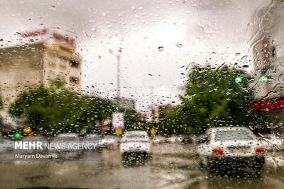 تصاویری از بارش شدید باران در حرم امام رضا (ع)