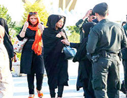 پلیس 5 گروه را طبق لایحۀ حجاب     باید بازداشت کند
