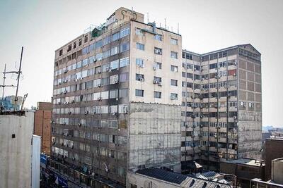 وجود ۷۵ ساختمان مشابه پلاسکو و متروپل در تهران - کاماپرس