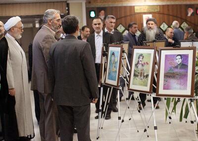 نمایشگاه آثار هنری با موضوع دفاع مقدس افتتاح شد