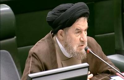 درخواست یک نماینده از دولت ؛ روز تشییع رئیسی در تهران را تعطیل کنید