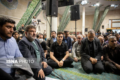 تصاویر: اجتماع دانشگاهیان تهران در سوگ رئیس جمهور