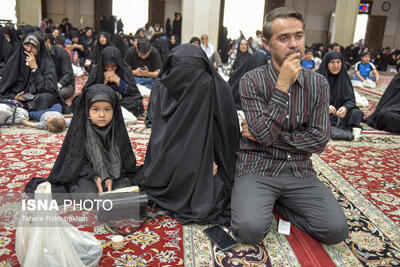 ‌حیرت و اندوه مردم شیراز در فقدان خادم ملت