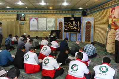 برپایی محفل قرآنی به یاد رئیس جمهور شهید در هلال احمر فارس