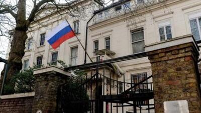 نیمه افراشته شدن پرچم سفارت روسیه در تهران