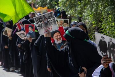 راهپیمایی زنان کشمیری به یاد شهید سید ابراهیم رئیسی