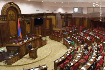 فیلم/ یک دقیقه سکوت در پارلمان ارمنستان به یاد شهدای خدمت