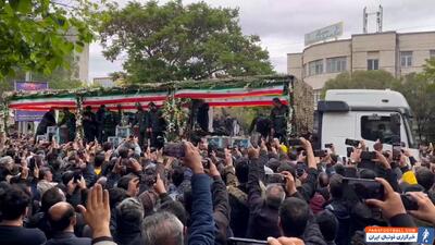 اختصاصی از مراسم تشییع شهدای حادثه سقوط بالگرد رئیس جمهور - پارس فوتبال | خبرگزاری فوتبال ایران | ParsFootball