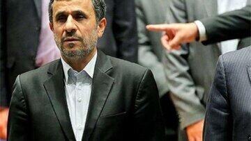 لباس محمود احمدی نژاد حاشیه ساز شد /حضور در افتتاحیه مجلس خبرگان با پیراهن سفید! + عکس | روزنو