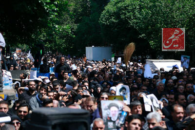 روایتی از مراسم تشییع شهدای خدمت در تهران