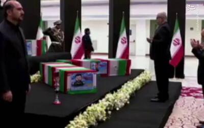 فیلم/ احترام رئیس مجلس الجزایر به پیکر رئیس‌جمهور