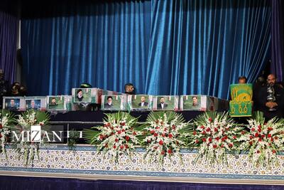 اقامه نماز بر پیکر شهدای خدمت به‌امامت رهبر انقلاب/ حضور گسترده مردم تهران برای وداع با رئیس جمهور شهید