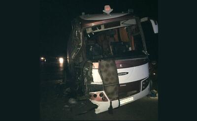 تصادف مرگبار اتوبوس با تریلی در کرمانشاه