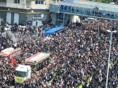 وداع تاریخی مردم تهران با شهدای خدمت| حضور میلیونی مردم در تهران در تشییع رئیس جمهور و یارانش