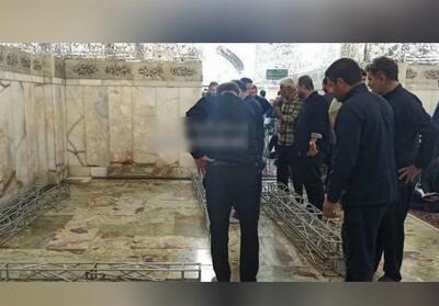 آماده‌سازی محل خاکسپاری پیکر شهید رئیسی در حرم امام رضا (ع) - تسنیم