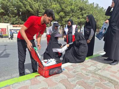 ارائه خدمات جمعیت هلال احمر خراسان جنوبی به ۱۷۰۰ نفر در مراسم تشییع پیکر شهید جمهور