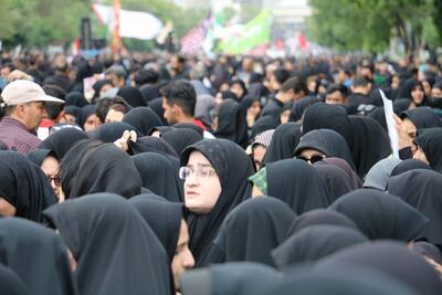 شهردار مشهد: سه میلیون نفر در آیین تشییع شهید جمهور حضور دارند