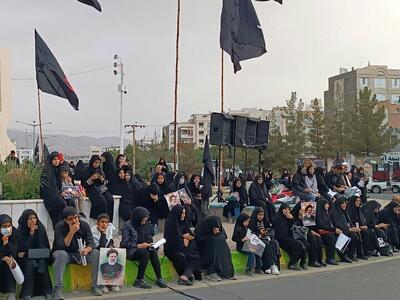 انتظار بیرجندی‌ها برای ورد پیکر رئیس‌جمهور شهید به میدان جانبازان
