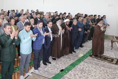 عکس/ آخرین نماز رئیس جمهور به امامت یک شهید