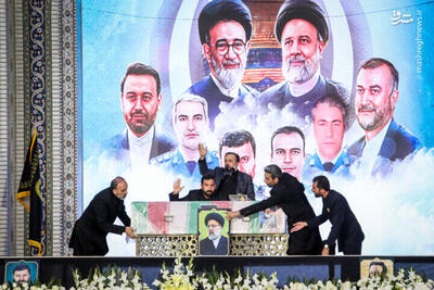 عکس/ تشییع و تدفین شهید جمهور در حرم رضوی