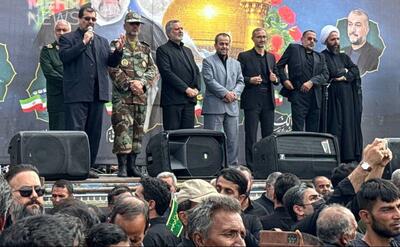 حضور وزیر کار در مراسم تشییع رئیس جمهور شهید در بیرجند