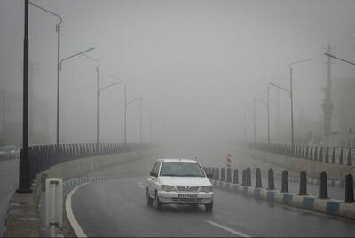 بارش باران و مه گرفتگی در جاده‌های 12 استان کشور