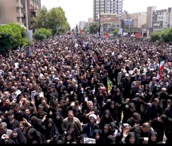 ویدئو/ وداع تاریخی مردم تهران با شهیدجمهور و همراهانشان - شهروند آنلاین