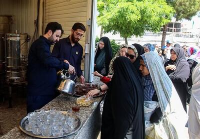 خدمات‌رسانی موکب‌های مردمی فارس به عزاداران خادم الشهداء - تسنیم