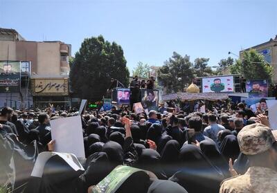تشییع پیکر مطهر شهید موسوی در شهرری/ وداع مردم تهران با محافظ شخصیت نظام