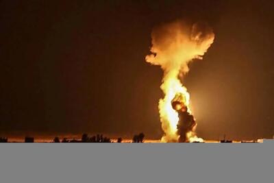 ببینید | اولین تصاویر از لحظه اصابت راکت حزب الله به کریات سوراخه