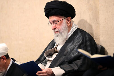 رهبر انقلاب: این تشییع باشکوه نشان داد ملت ایران زنده است