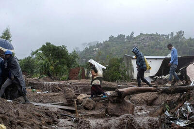 ببینید | تصاویر هولناک از رانش مرگبار زمین در «پاپوآ گینه‌نو» با بیش از ۳۰۰ نفر مدفون!