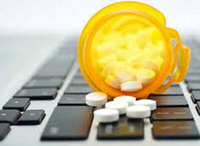 شرط عجیب «پذیرش نسخه آنلاین» برای خرید دارو