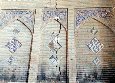 راهکار توقف فرونشست زمین در اصفهان/ حداقل دبی موردنیاز زاینده‌رود مشخص شد