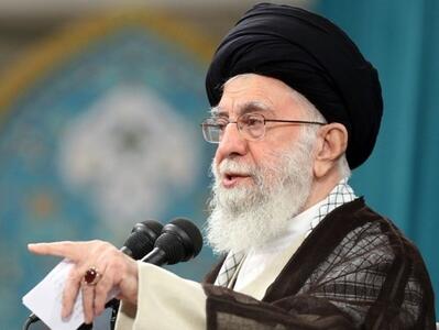 رهبر انقلاب:تشییع باشکوه شهدا نشان داد که ملت ایران زنده است | روزنو