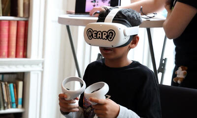 کمک به کودکان ناشنوا برای درک گفتار با استفاده از بازی‌های واقعیت مجازی