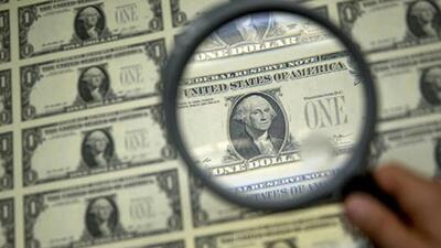 ادامه روند الاکلنگی دلار در بازار آزاد | اقتصاد24
