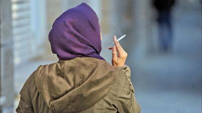 آمار تکان‌دهنده از دختران سیگاری و مرگ‌ومیر آنها منتشر شد!