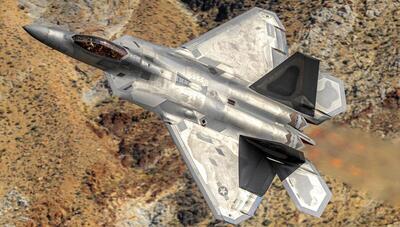 (تصاویر) اف-۲۲ رپتور ؛ نمایی نزدیک از بدنه و طراحی خاص برترین جت جنگنده جهان
