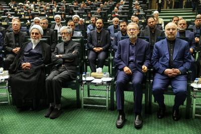 عکس | جای خالی رئیس جمهور و وزیر امور خارجه در افتتاحیه مجلس