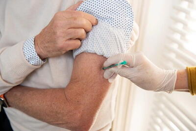 واکسن آزمایشی «اچ. آی. وی» با موفقیت پادتن موثر را در بدن انسان برانگیخت